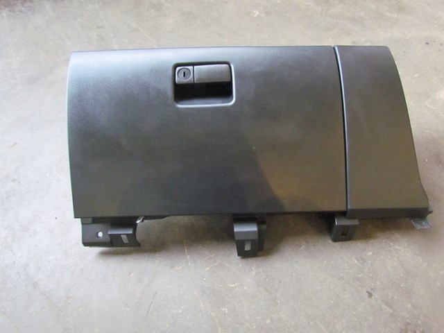2007 Infiniti G35 Coupe RH Front Glove Box