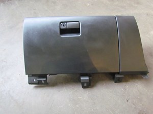 2007 Infiniti G35 Coupe RH Front Glove Box