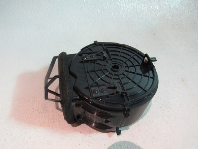 2007 Infiniti G35 Coupe LH Outerr Dash Vent