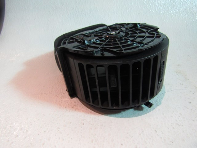 2007 Infiniti G35 Coupe LH Outerr Dash Vent