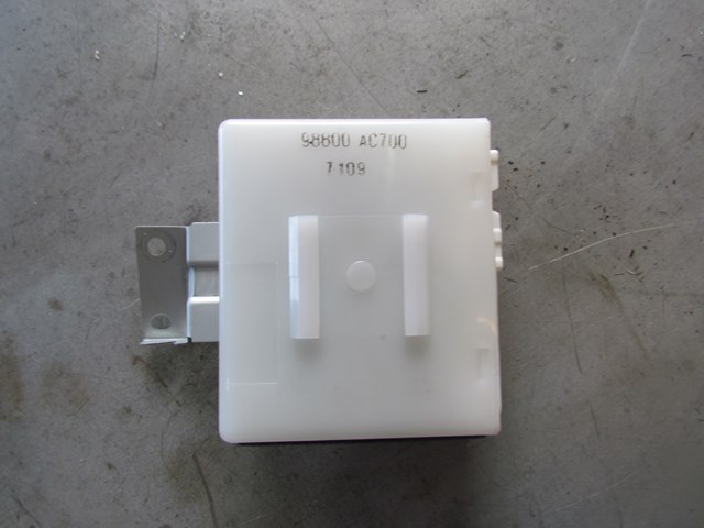 2007 Infiniti G35 Coupe Seat Control Module 98800AC700