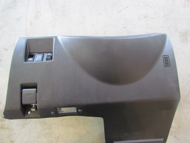 2007 Infiniti G35 Coupe LH Lower Dash Trim With Switches