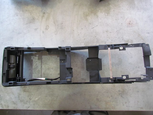 2007 Infiniti G35 Coupe A/T Center Console Lower Section