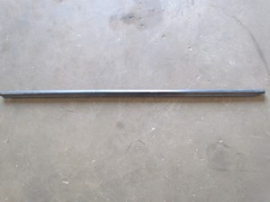 2007 Infiniti G35 Coupe LH Drivers Side Window Seal On Door