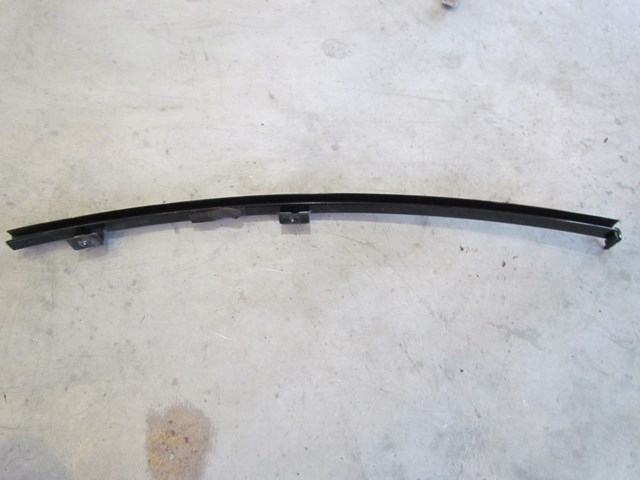 Infiniti G35 Rear RH Window Rail Bracket