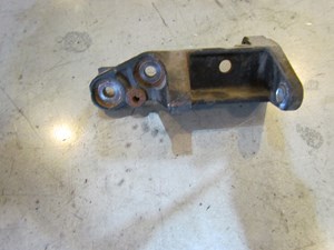 2007 Infiniti G35 Coupe Power Steering Pump Mount