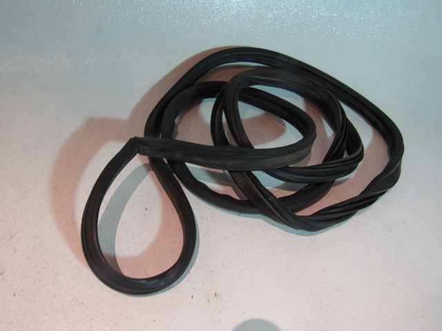 04 05 06 07 Subaru Forester Hatch Body Seal