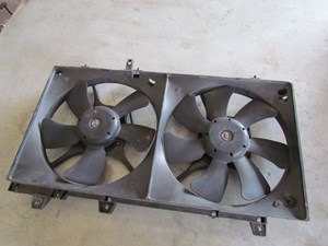 2005 Subaru Forester XT Radiator Cooling Fan Assembly