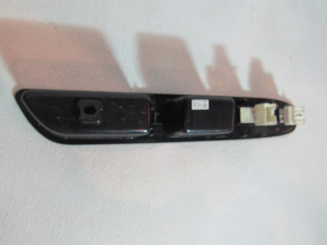 2005 Subaru Forester XT Front RH Door Switch