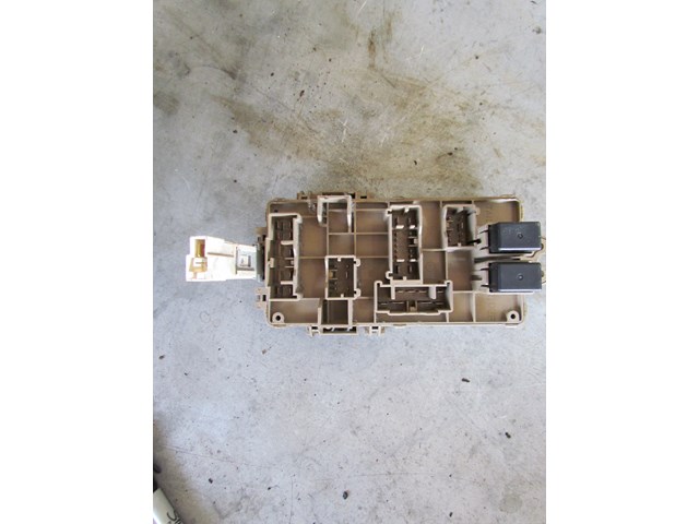 2005 Subaru Forester XT Turbo Front Dash Fuse Box