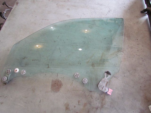 2005 Subaru Forester XT Front LH Door Glass