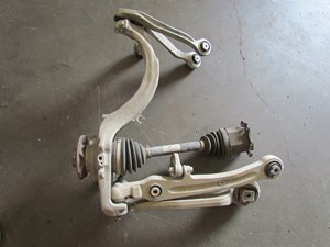 2004 Audi A8L RH Front Spindle With Control Arms And Axle