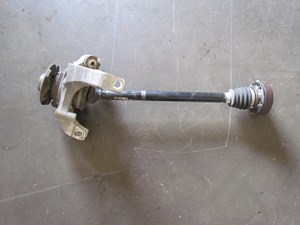 2004 Audi A8L RH Passenger Rear Spindle With Axle