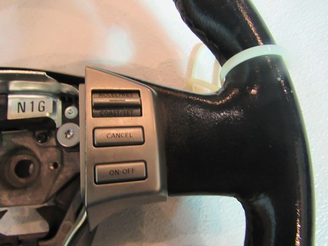 2007 Infiniti G35 Coupe Steering Wheel