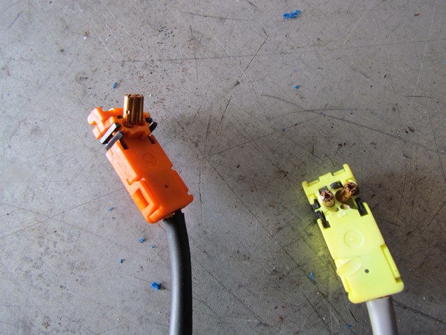 2007 Infiniti G35 Coupe Clock Spring, Needs New Air Bag Connectors