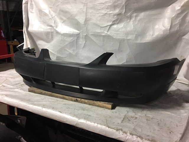 99 00 01 02 03 04 FORD MUSTANG GT OEM FRONT BUMPER COVER