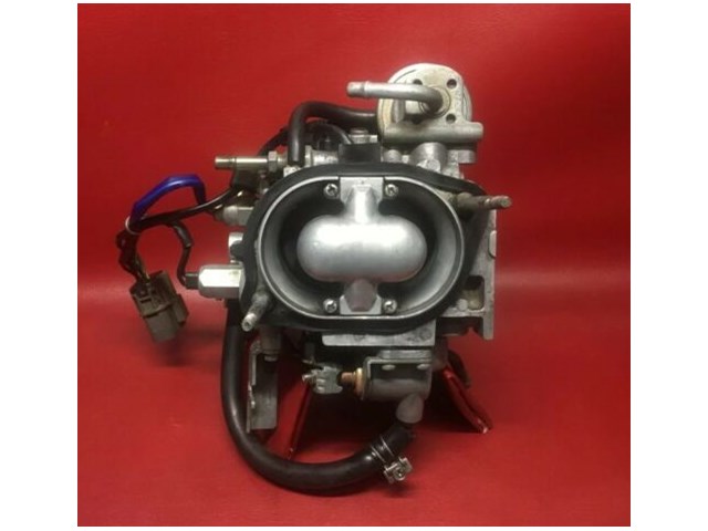 1986 1987 1988 1989 Nissan D21 Pathfinder Pickup Throttle Body Assembly TBI  OEM
