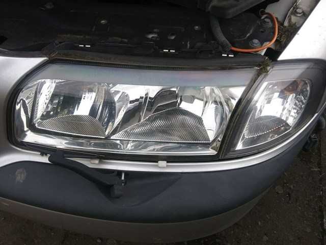 2011 Volvo s80 headlight assembly pair