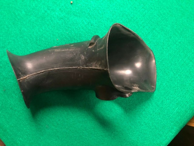 04 CHEVY TRAILBLAZER AIR INTAKE SNORKLE 4.2L. 15149664