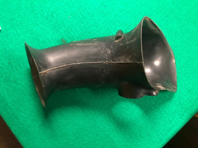 04 CHEVY TRAILBLAZER AIR INTAKE SNORKLE 4.2L. 15149664