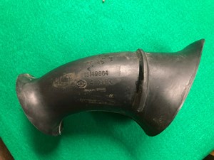 04 CHEVY TRAILBLAZER AIR INTAKE SNORKLE 4.2L. 15149664