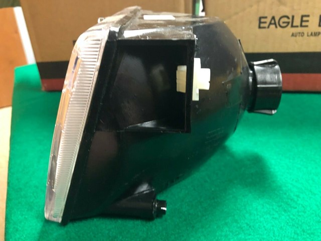 1993-1998 LEFT (Driver) Replacement Headlight For Jeep Grand Cherokee 