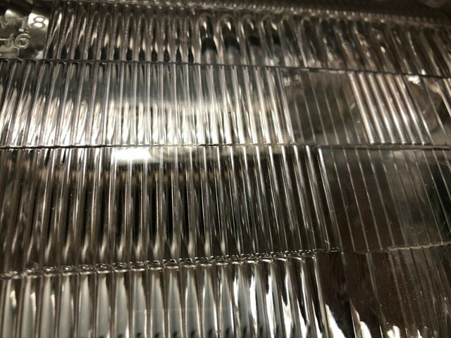 1993-1998 LEFT (Driver) Replacement Headlight For Jeep Grand Cherokee 