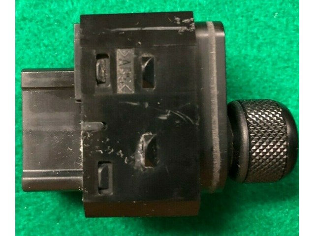 07 - 12 Suzuki SX4 Front Left Driver Side Power Mirror Switch Button 