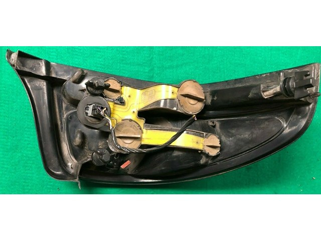 Pass Side Right Tail Light Assembly outer ES RH DODGE STRATUS 95 96 97 98 99 00