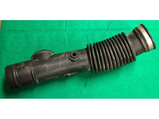 2002 2003 02 03 CHEVROLET TRAILBLAZER 4.2L AIR CLEANER DUCT TUBE 15046477 OEM