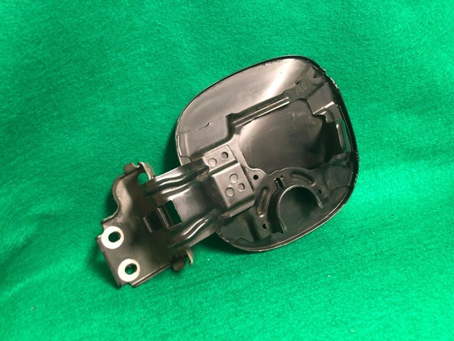 Fuel Filler Door Gas Flap Honda Pilot 2003  Black 