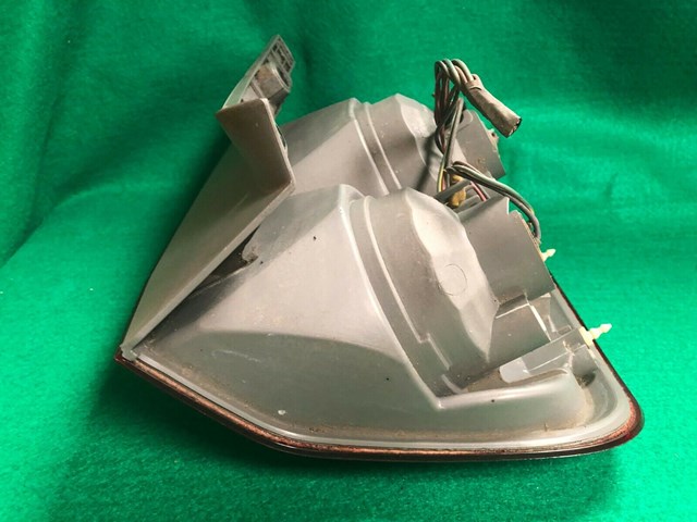 03 04 05 OEM Honda Pilot Right Passenger Side Taillight Tail Light Rh R