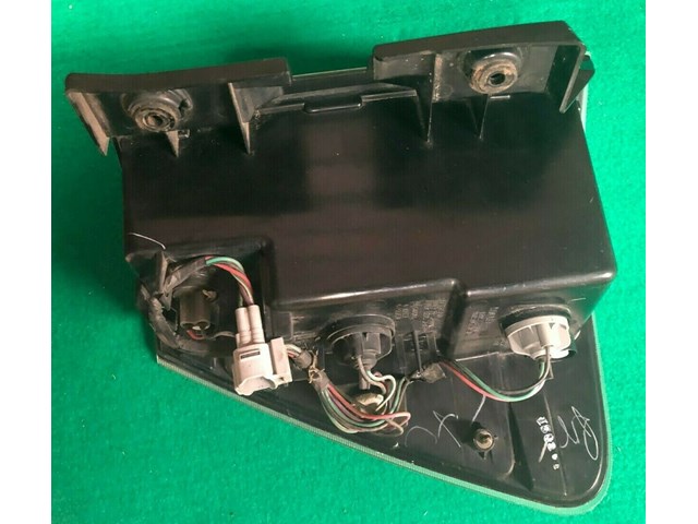 2005-09 Chevy Equinox Left Driver Side Tail Light Lamp Taillight LH OEM,used