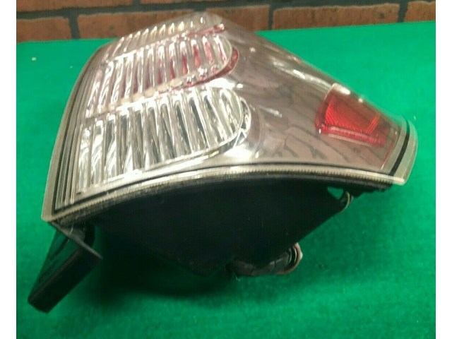 2005 2006 2007 2008 2009 CHEVROLET EQUINOX RIGHT PASSENGER SIDE TAIL LIGHT OEM
