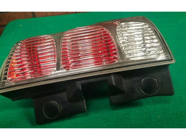 2005 2006 2007 2008 2009 CHEVROLET EQUINOX RIGHT PASSENGER SIDE TAIL LIGHT OEM