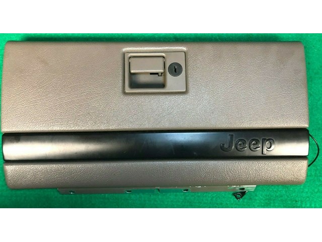 1994 JEEP GRAND CHEROKEE GLOVE BOX DOOR  NO KEY GRAY WITH BLACK TRIM 