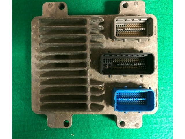 2005 2006 Chevy Equinox ECU ECM Control Unit Module | 12600928