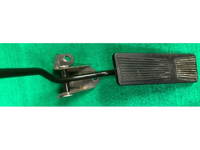 93-98 1996 96 JEEP GRAND CHEROKEE GAS THROTTLE PEDAL FUEL ASSEMBLY ACCELERATOR  