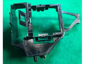 2003 Buick Rendezvous Fuse Box Mounting Bracket 10434244