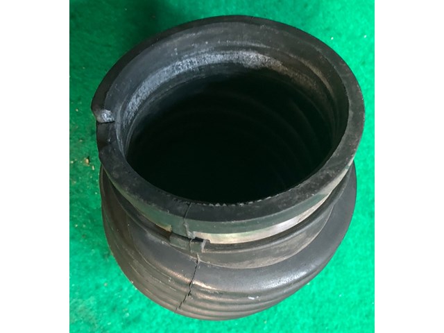 2003 Buick Rendezvous Air Intake Tube 24507540