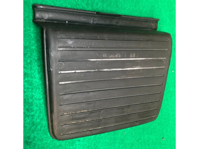 02 03 04 05 Explorer Mountaineer Center Console Rubber Liner Mat 2002 2003 2004