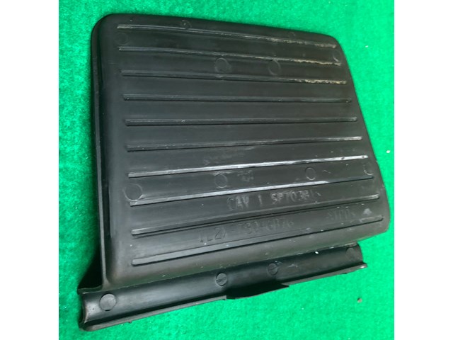 02 03 04 05 Explorer Mountaineer Center Console Rubber Liner Mat 2002 2003 2004