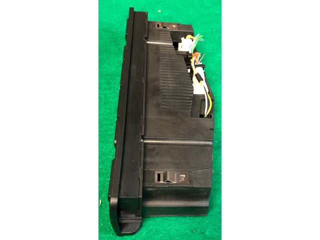 2003 BMW 330i Climate Control