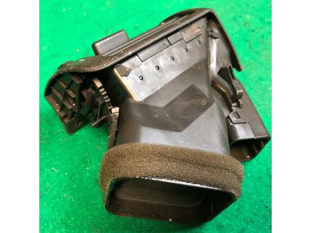 OEM 99-06 BMW E46 Front Left Driver Air Vent Side