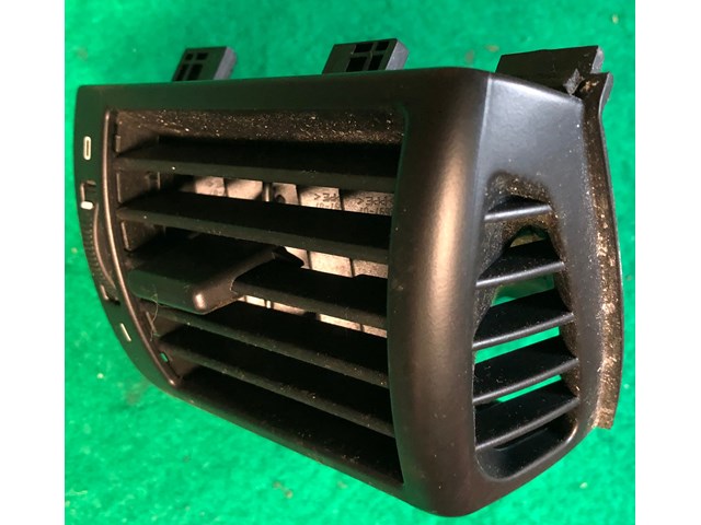 OEM 99-06 BMW E46 Front Left Driver Air Vent Side