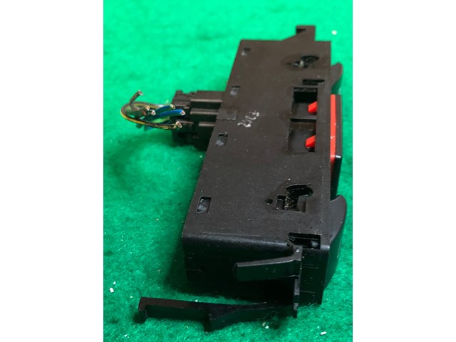 BMW E46 LEFT MASTER WINDOW SWITCH 8381518