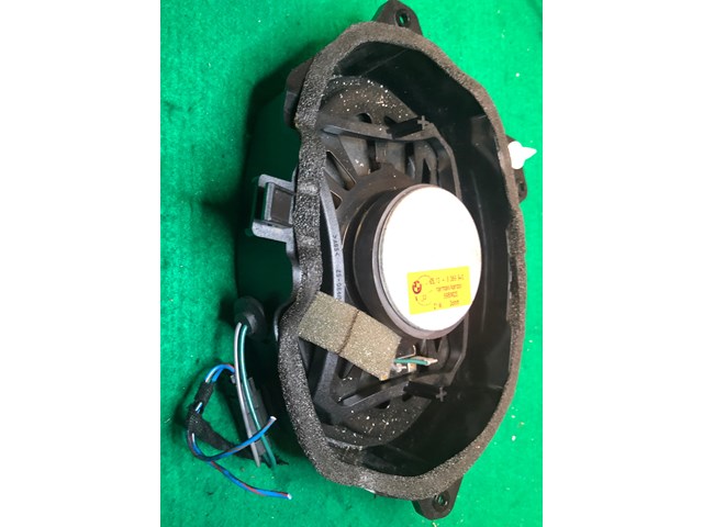 1999-2005 BMW E46 Right Side Subwoofer HARMAN KARDON 65138369940 OEM