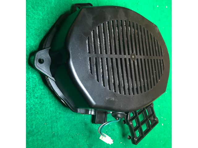 1999-2005 BMW E46 Harman Kardon  Left  Side Subwoofer Speaker 6920997