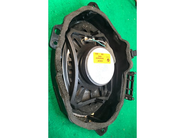 1999-2005 BMW E46 Harman Kardon  Left  Side Subwoofer Speaker 6920997