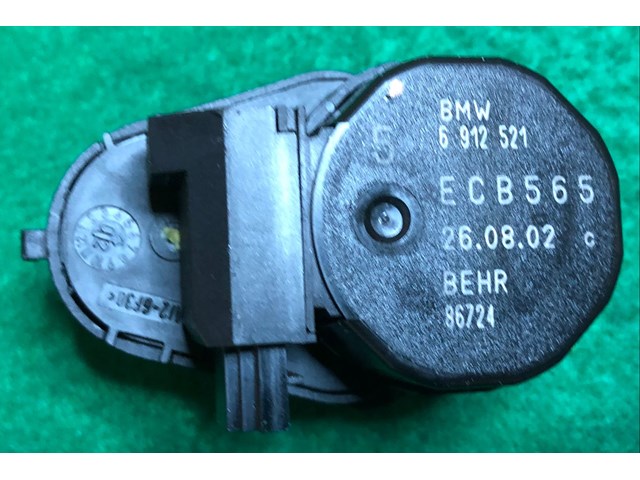 BMW HEATER AC BLOWER MOTOR FLAP MOTOR ACTUATOR SOLENOID E46 3 SERIES 6912521